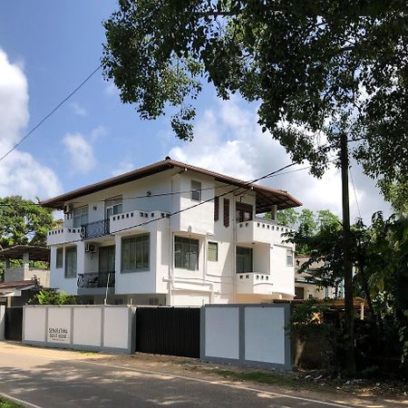 Senarathna Guest House Велигама Экстерьер фото