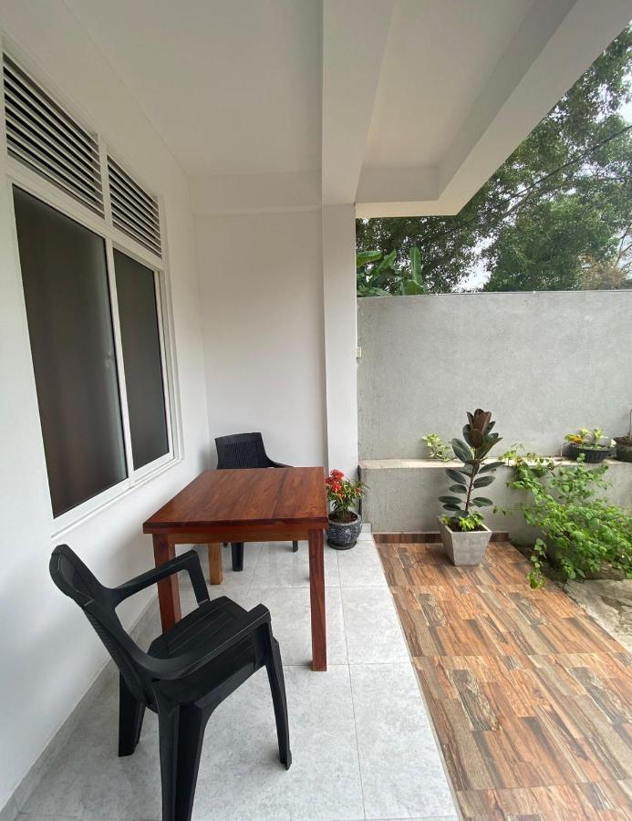 Senarathna Guest House Велигама Экстерьер фото