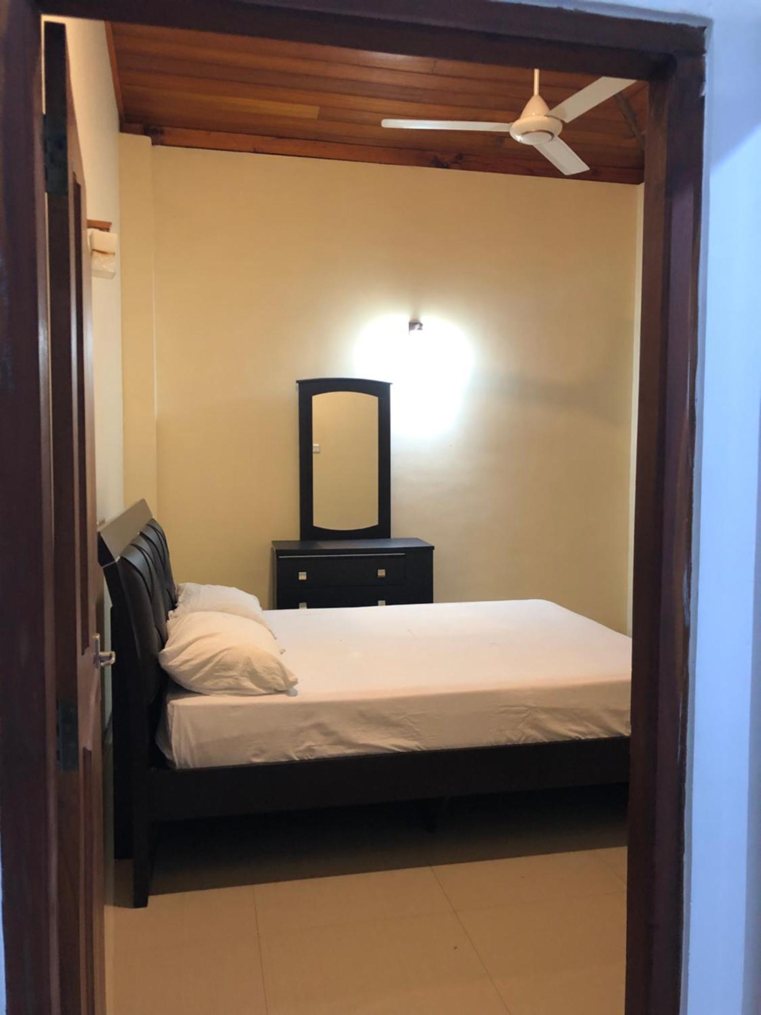 Senarathna Guest House Велигама Экстерьер фото