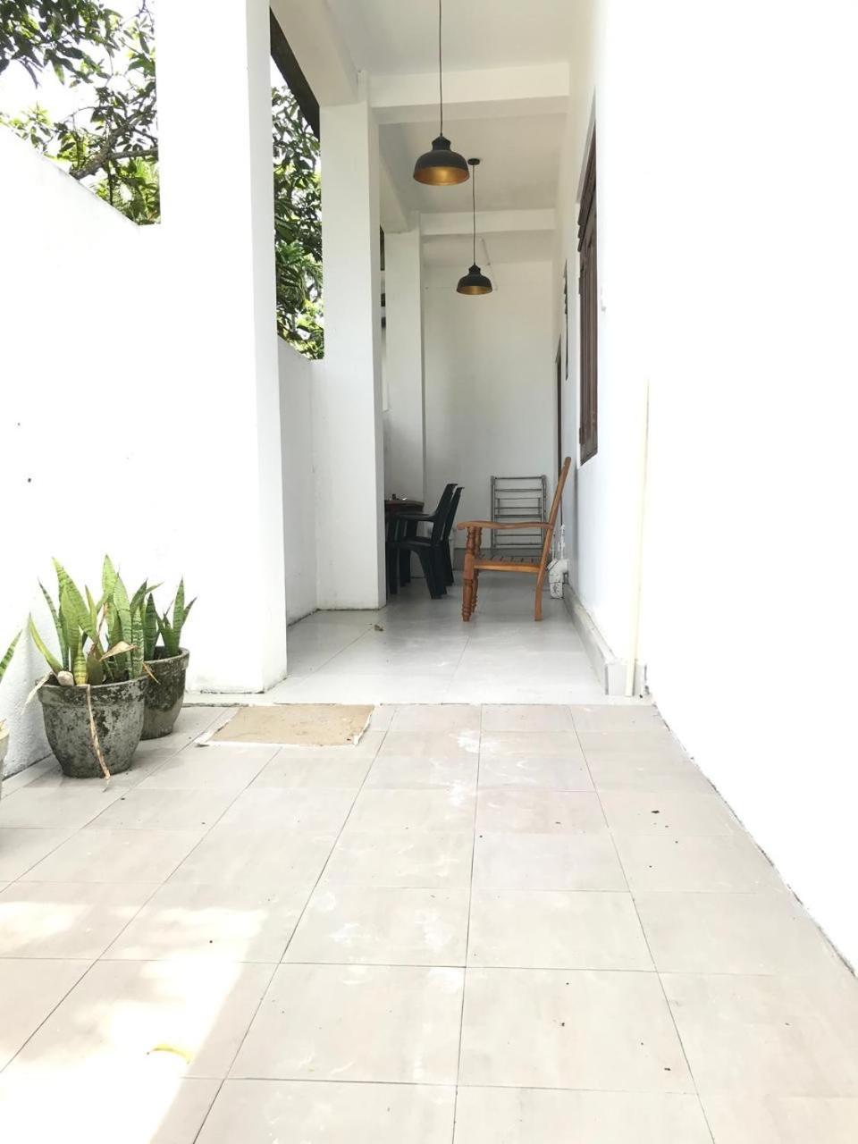 Senarathna Guest House Велигама Экстерьер фото