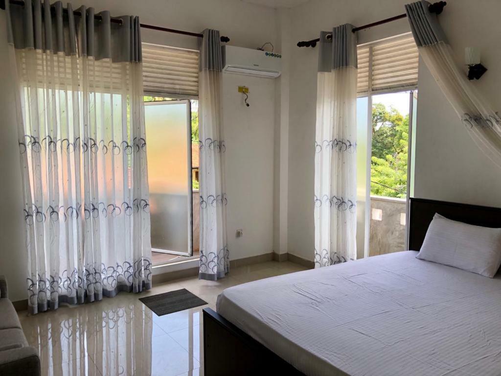 Senarathna Guest House Велигама Экстерьер фото